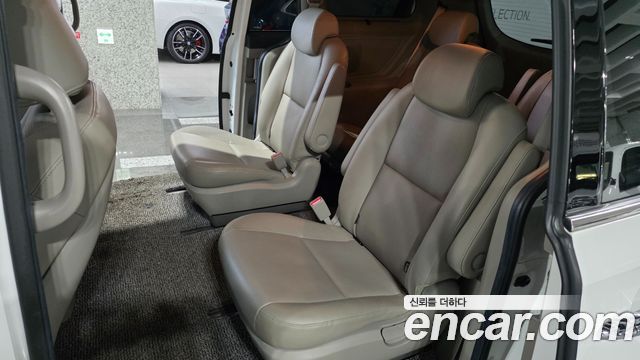 Kia Canival 2020 — photo 17
