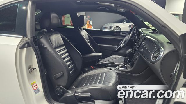Volkswagen Beatle 2013 — photo 10