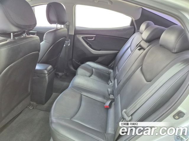 Hyundai AVANTE 2012 — photo 5