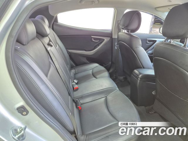 Hyundai AVANTE 2012 — photo 7