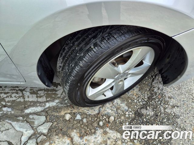 Hyundai AVANTE 2012 — photo 19