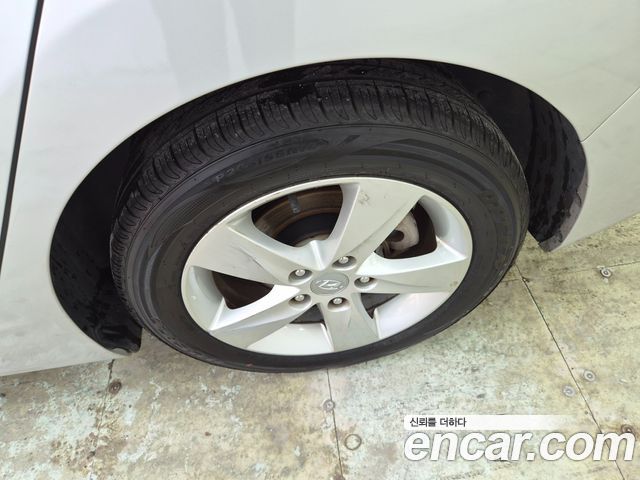 Hyundai AVANTE 2012 — photo 20
