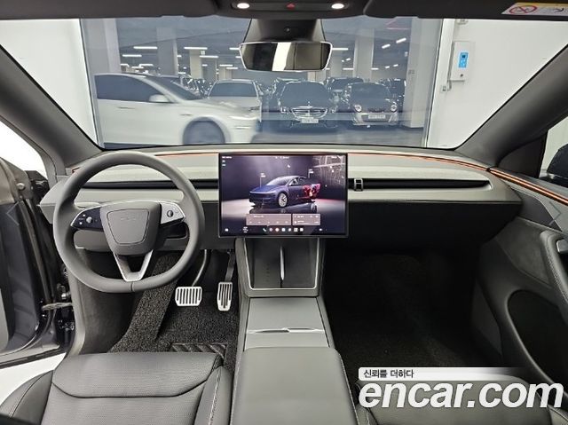 Tesla Model Y 2026 — photo 7