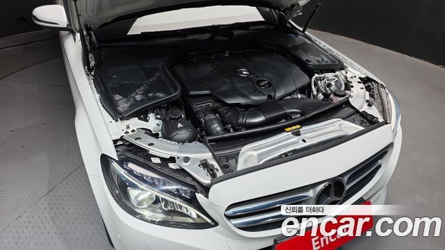 Mercedes-Benz C-Class 2018 — photo 6