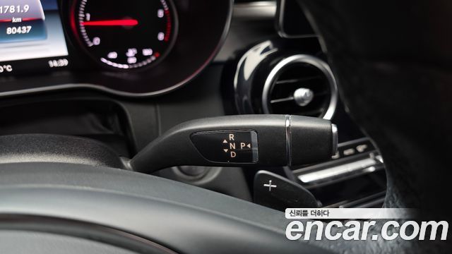 Mercedes-Benz C-Class 2018 — photo 12
