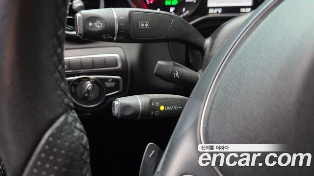 Mercedes-Benz C-Class 2018 — photo 25