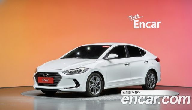 Hyundai AVANTE 2018 — photo 1