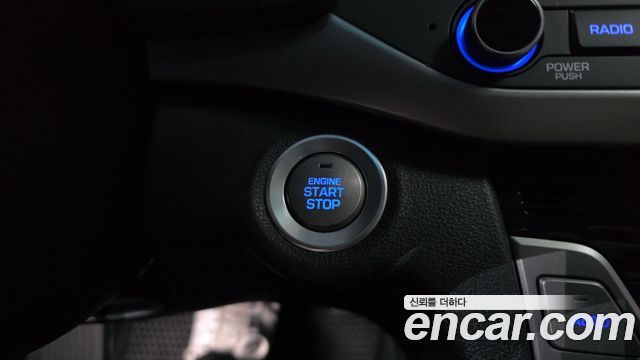 Hyundai AVANTE 2018 — photo 28