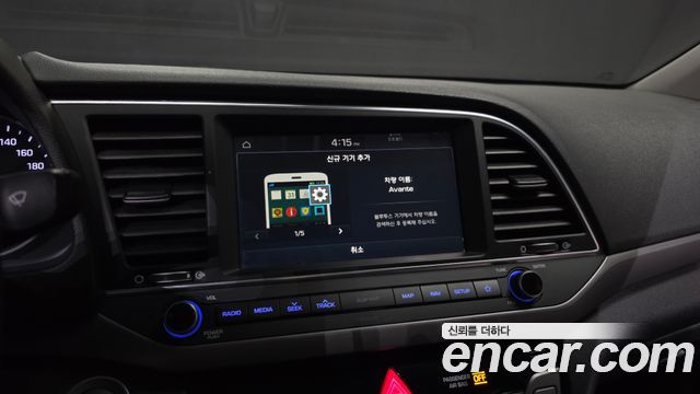 Hyundai AVANTE 2018 — photo 29