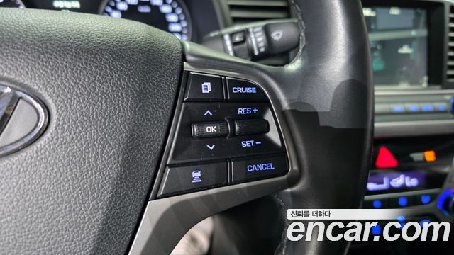 Hyundai AVANTE 2018 — photo 31