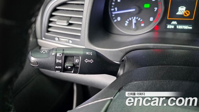 Hyundai AVANTE 2018 — photo 33