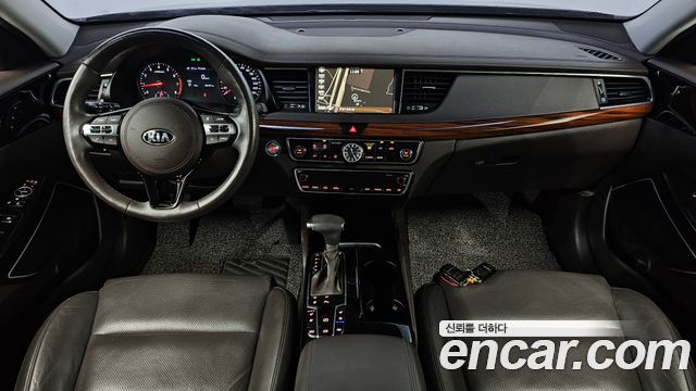 Kia K7 2016 — photo 10