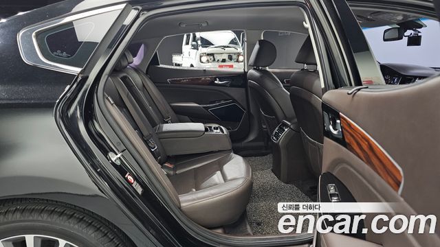 Kia K7 2016 — photo 17