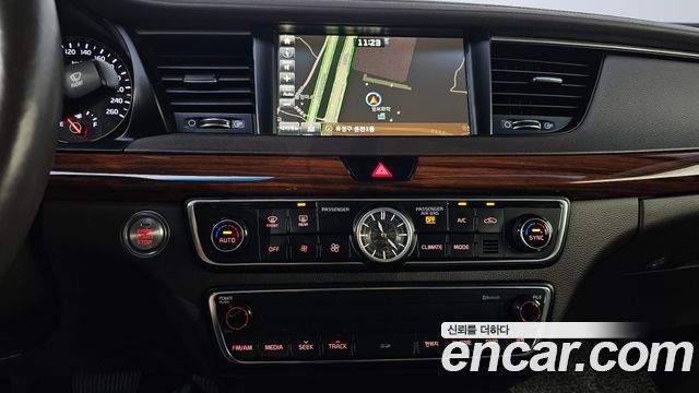 Kia K7 2016 — photo 20