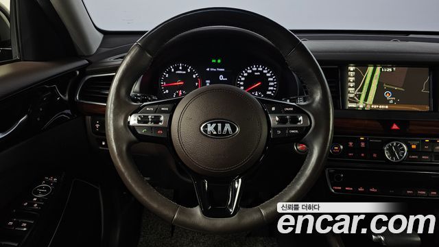 Kia K7 2016 — photo 21