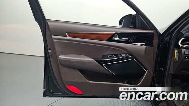 Kia K7 2016 — photo 14