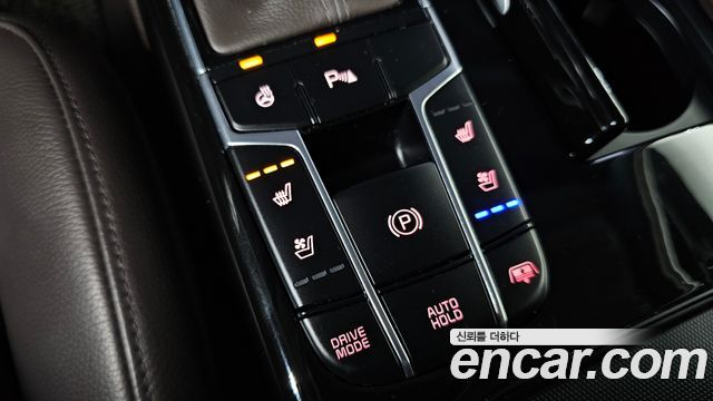 Kia K7 2016 — photo 27