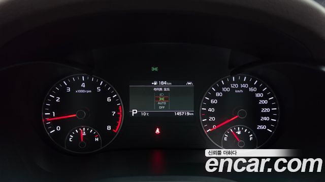 Kia K5 2019 — photo 11
