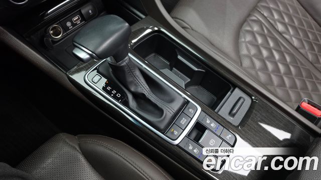 Kia K5 2019 — photo 12