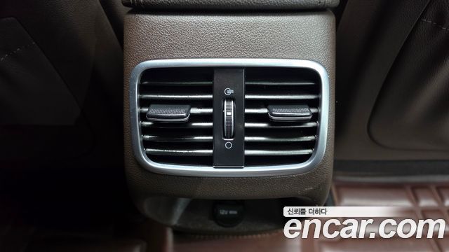 Kia K5 2019 — photo 23