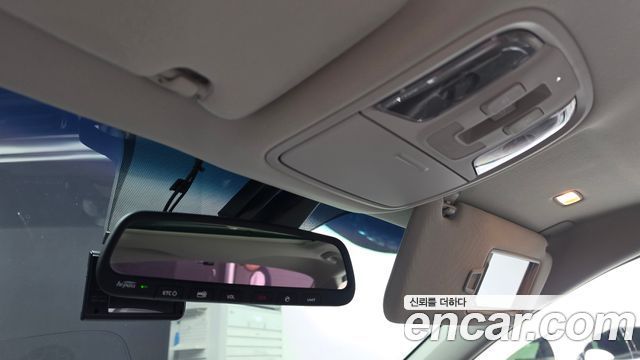 Kia K5 2019 — photo 24