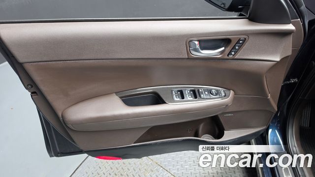 Kia K5 2019 — photo 14