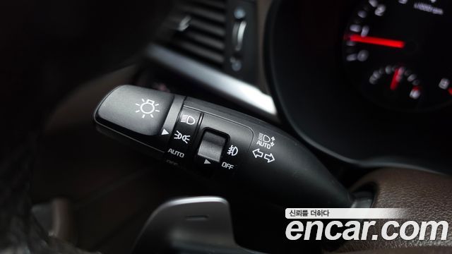 Kia K5 2019 — photo 31