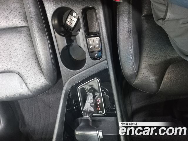 Kia Niro 2018 — photo 9