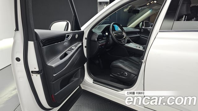 Genesis GV80 2022 — photo 13