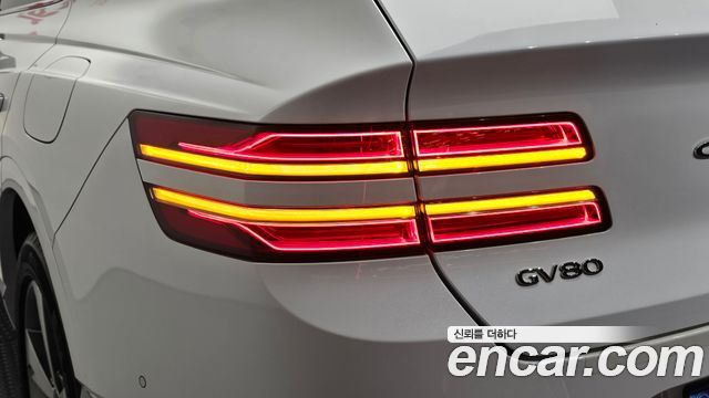 Genesis GV80 2022 — photo 9