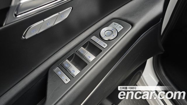 Genesis GV80 2022 — photo 34