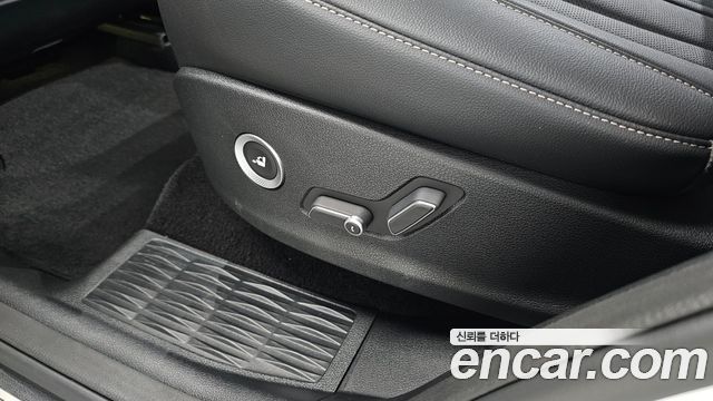 Genesis GV80 2022 — photo 36