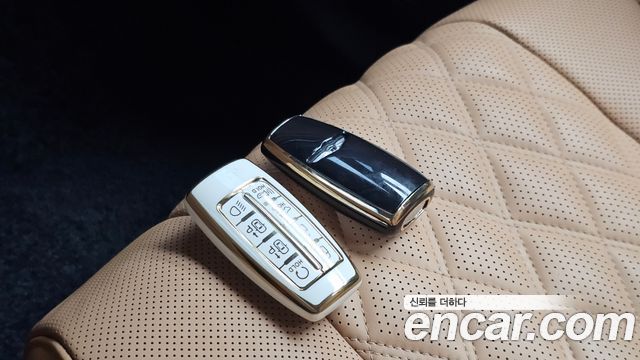 Genesis GV80 2022 — photo 37