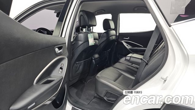 Hyundai Santafe 2018 — photo 18