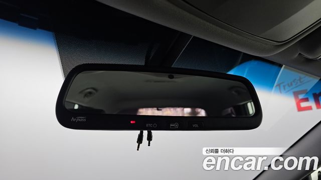 Hyundai Santafe 2018 — photo 26