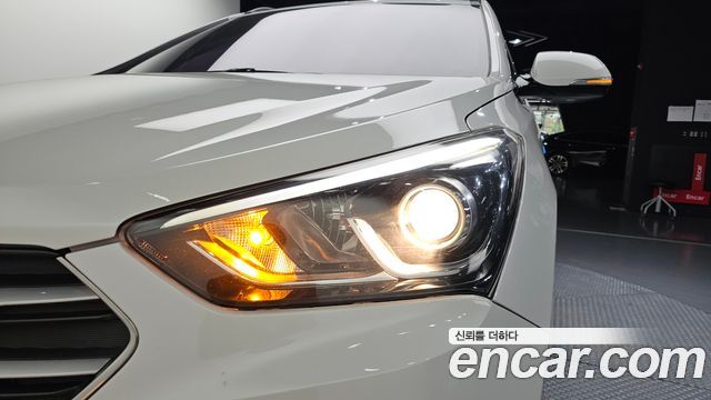Hyundai Santafe 2018 — photo 8