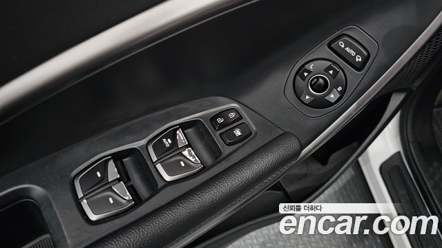 Hyundai Santafe 2018 — photo 29