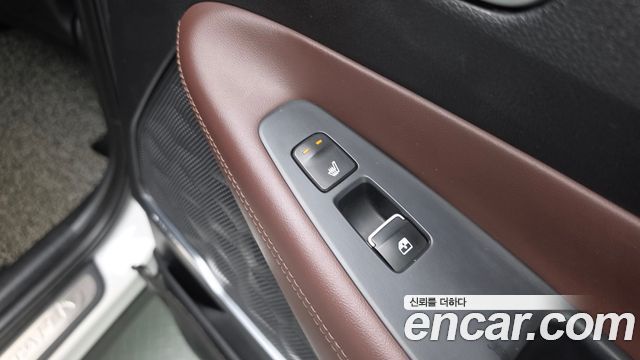 Hyundai Santafe 2019 — photo 25