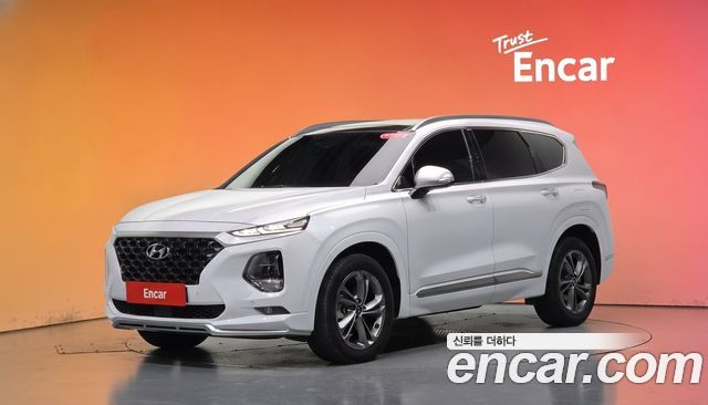 Hyundai Santafe 2019 — photo 1