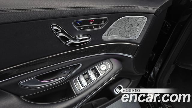 Mercedes-Benz S-Class 2019 — photo 17