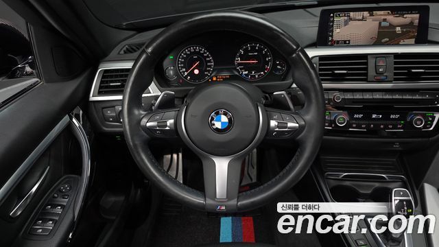 BMW 3-Series 2018 — photo 19