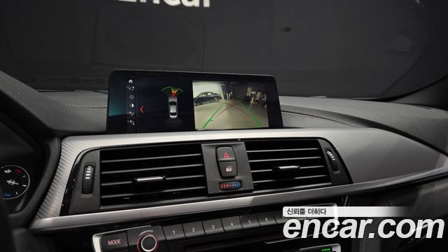 BMW 3-Series 2018 — photo 21