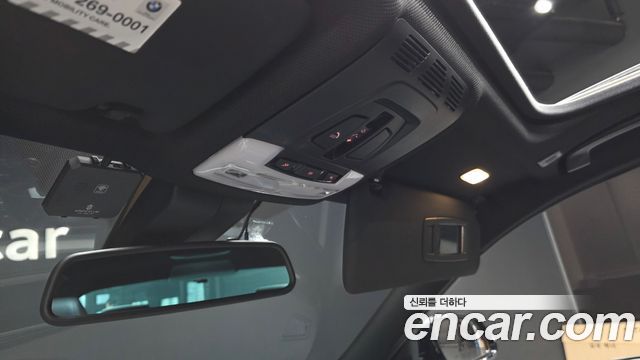 BMW 3-Series 2018 — photo 31
