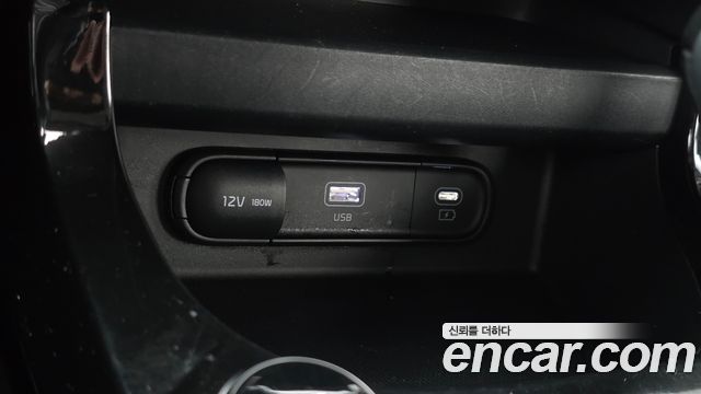 Kia Seltos 2023 — photo 18