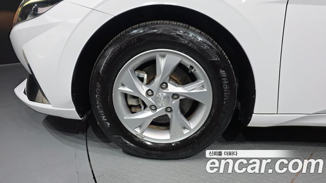Hyundai AVANTE 2021 — photo 5