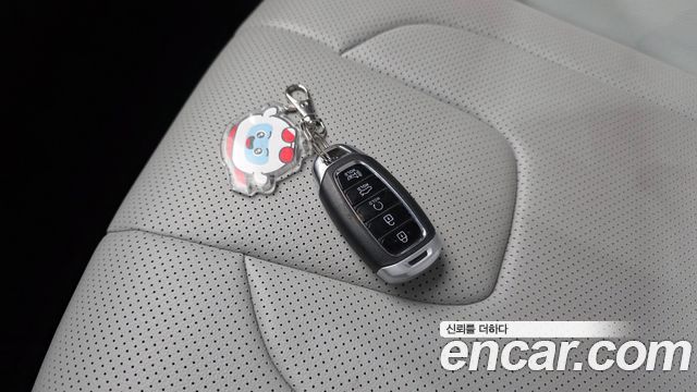 Hyundai AVANTE 2021 — photo 32
