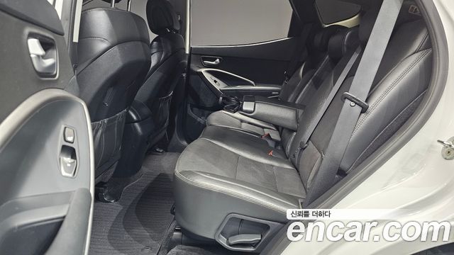 Hyundai Santafe 2018 — photo 17