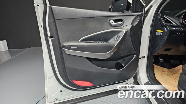 Hyundai Santafe 2018 — photo 14