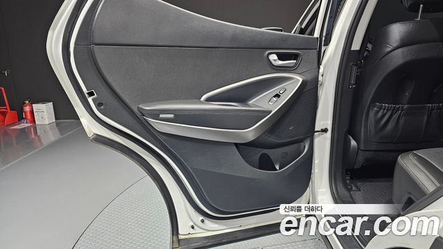 Hyundai Santafe 2018 — photo 15