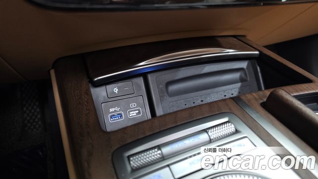 Genesis G80 2022 — photo 31